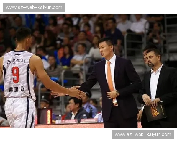 铁血华南虎对阵锦城蓝鲸：于巅峰处落墨，续写CBA篮坛的雄心与诗意